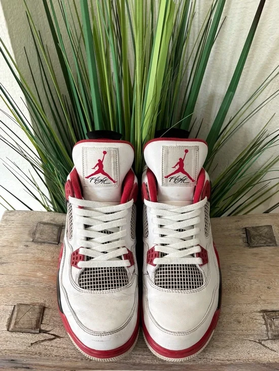 Air Jordan 4 Retro Fire Red Sneakers - Picture 4 of 10